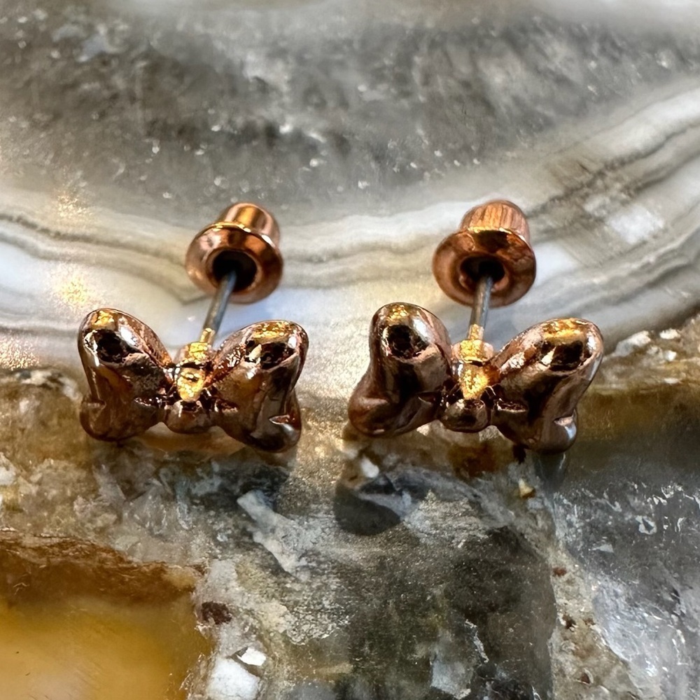 3013 Elegant Bow Earrings in Gold
